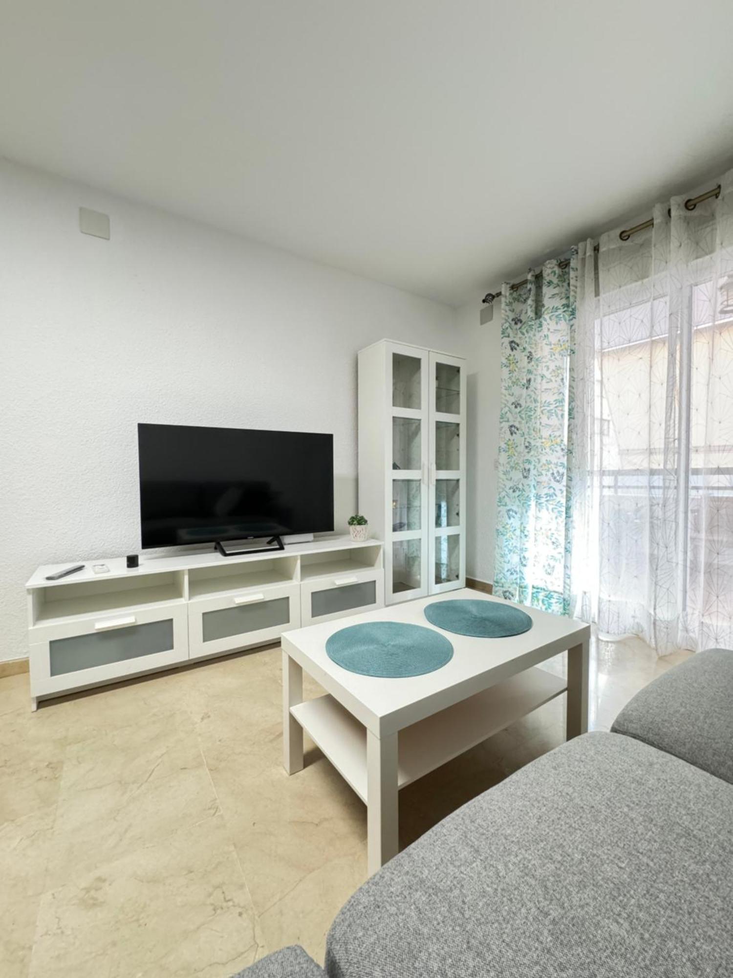 Estacion Del Mar Apartment Malaga